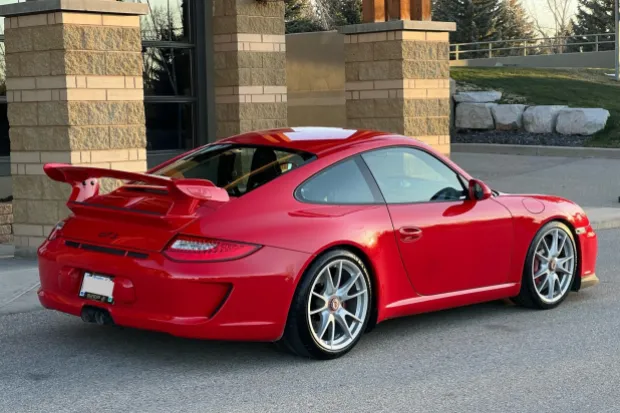 2011 911 GT3 photo 2