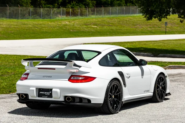 2011 911 GT2 RS photo 2