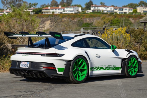 2023 911 GT3 RS photo 2