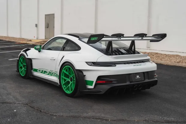 2023 911 GT3 RS photo 2