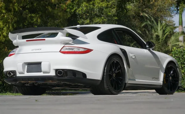 2011 911 GT2 RS photo 2