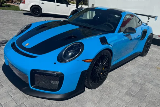 2018 911 GT2 RS photo 2