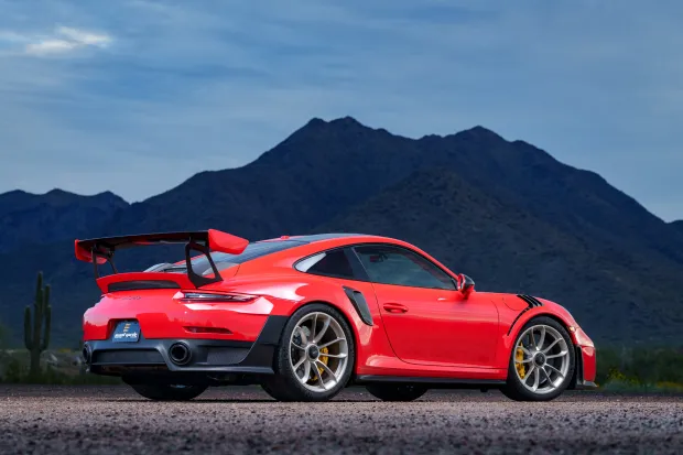 2018 911 GT2 RS photo 2