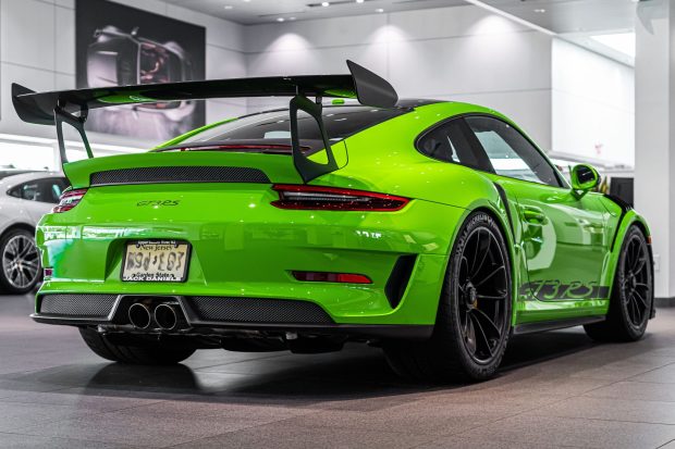 2019 911 GT3 RS photo 2