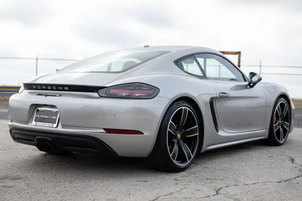 2019 718 Cayman S photo 2