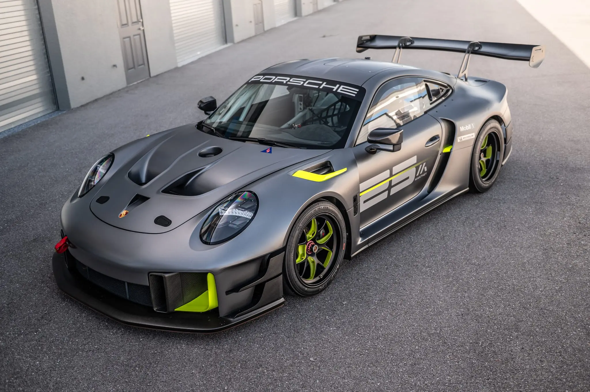 2022 Porsche 911 GT2 RS