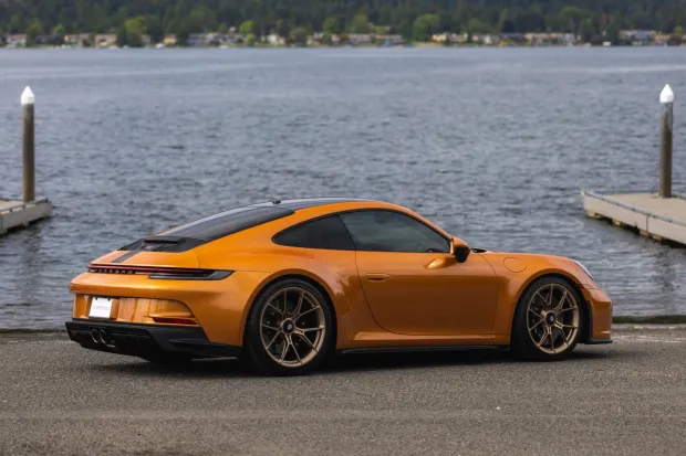 2023 911 GT3 Touring photo 2