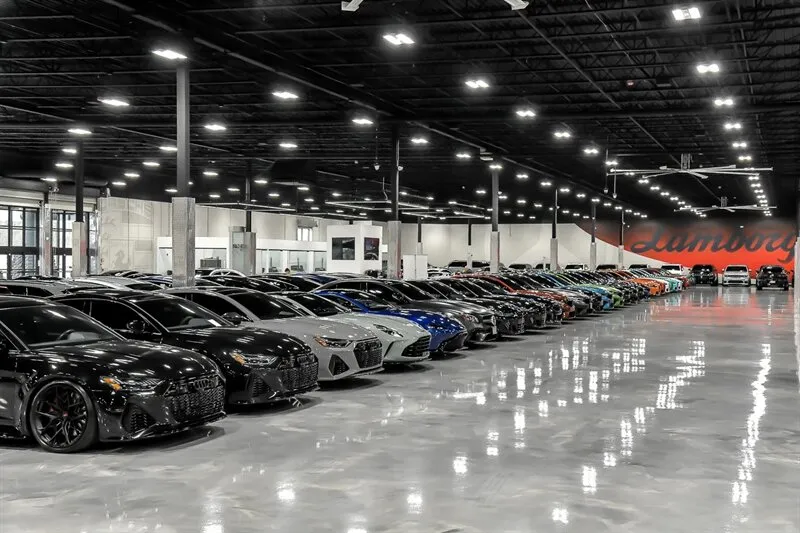 2022 718 Cayman GT4 photo 2