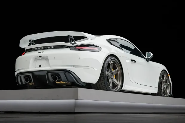 2022 718 Cayman GT4 photo 2