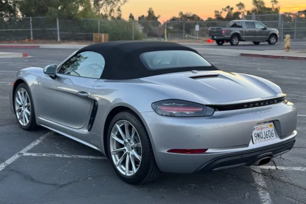 2019 718 Boxster Base photo 2