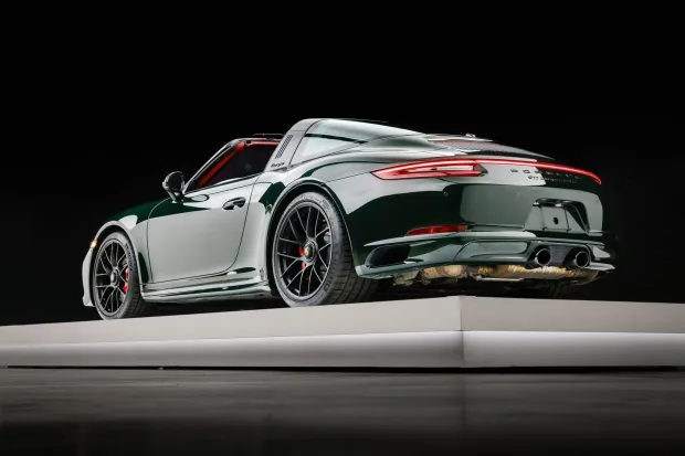 2019 911 Targa 4 GTS photo 2