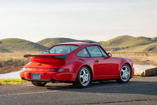 2022 911 Carrera photo 2
