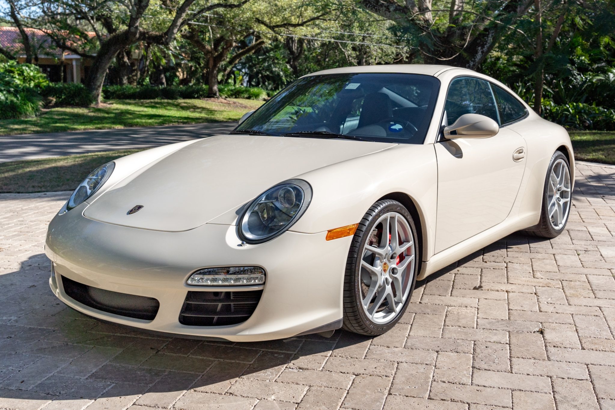 2009 911 Carrera S photo 2