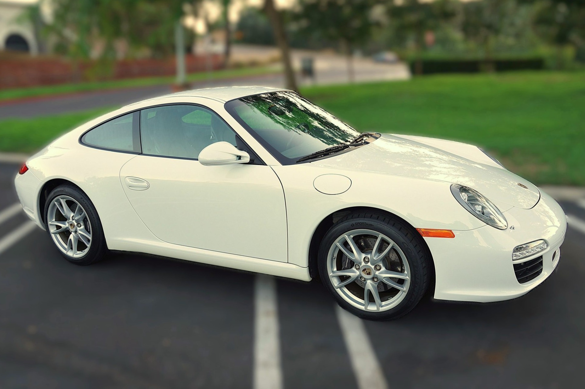 2011 911 Carrera photo 2