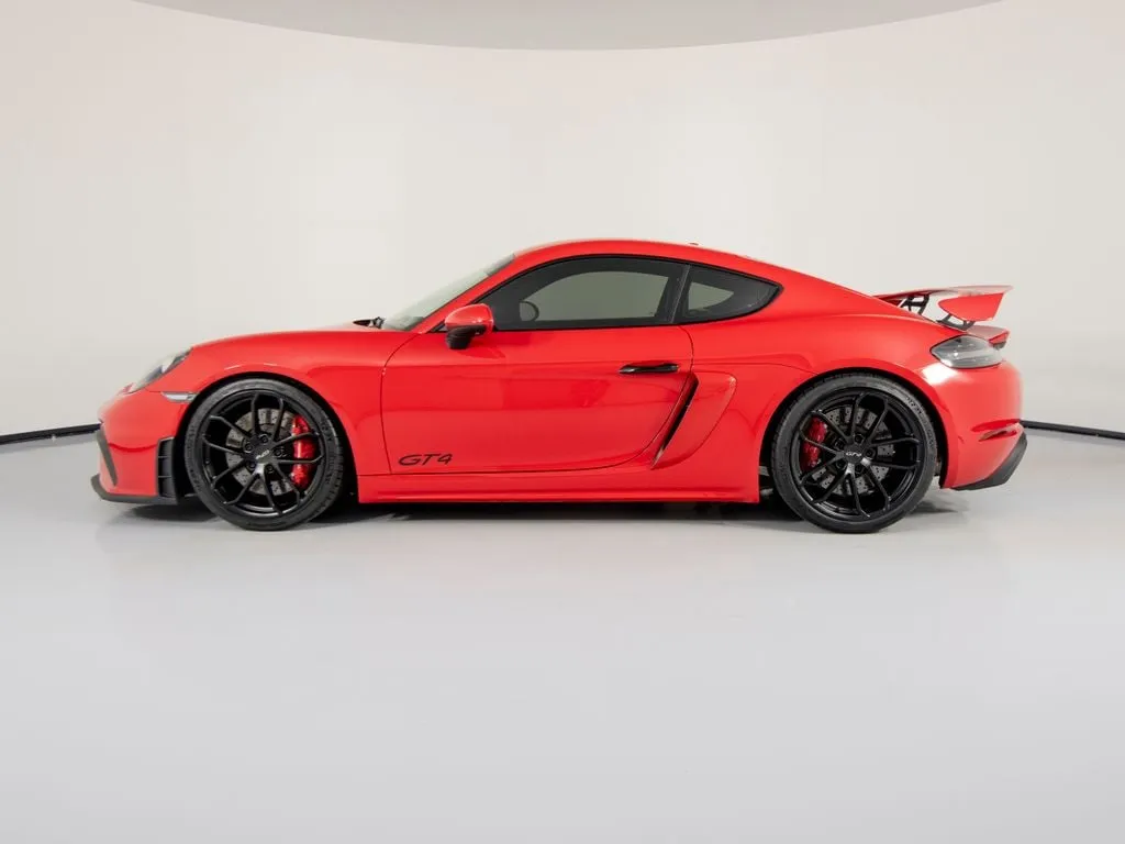 2023 718 Cayman GT4 photo 2