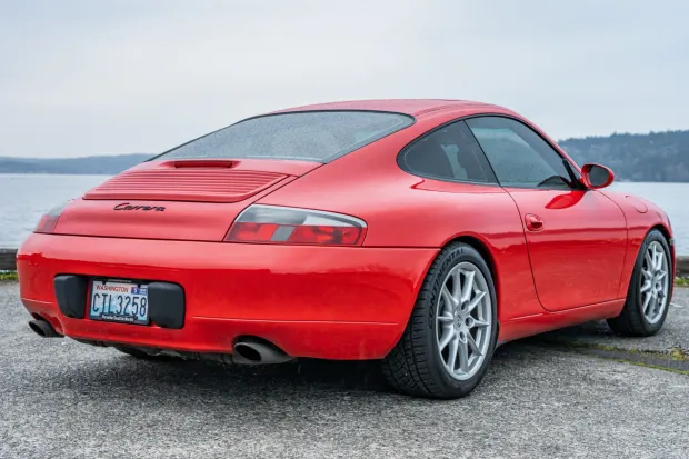 2001 911 Carrera photo 2