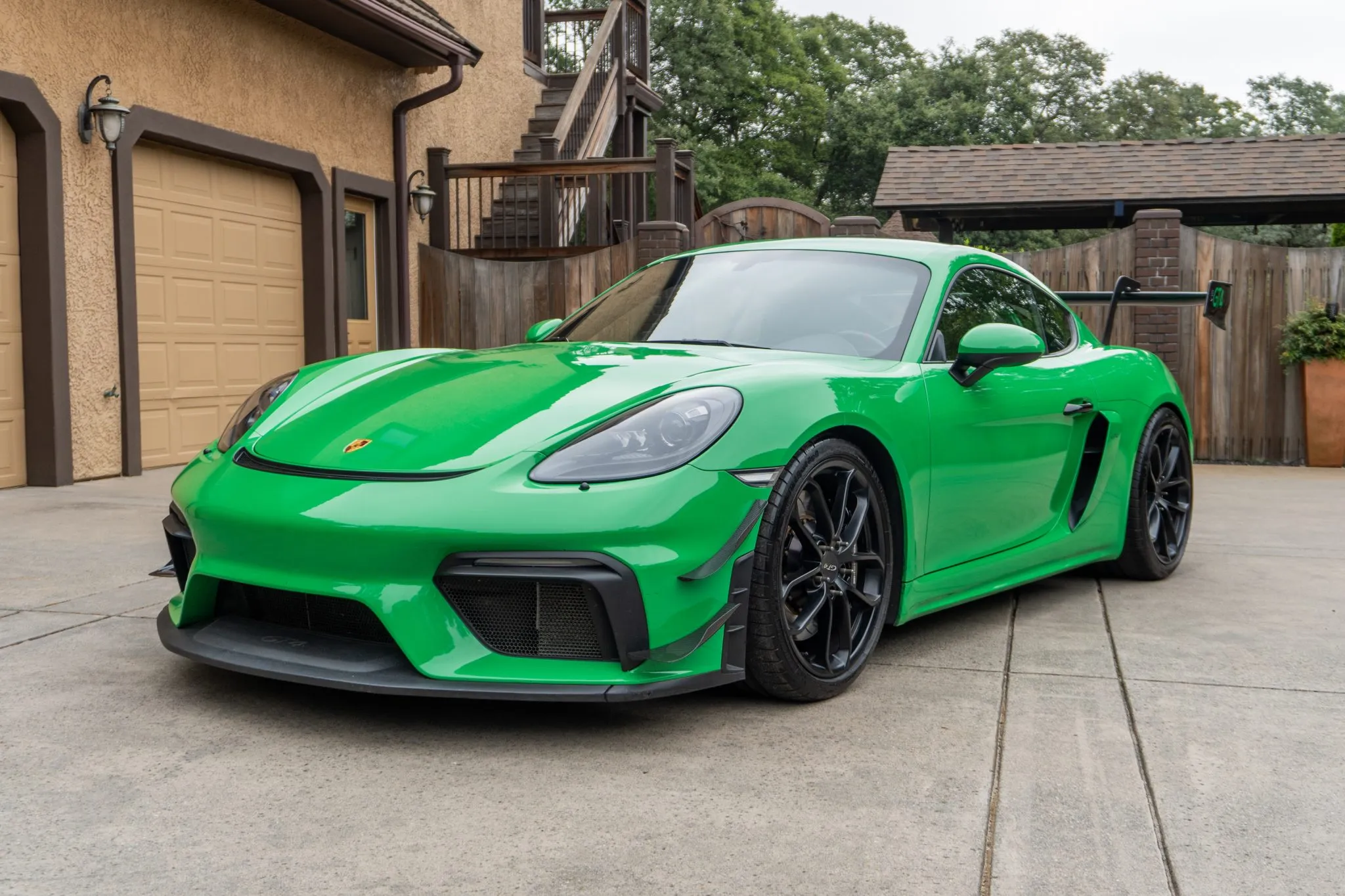 2022 718 Cayman GT4