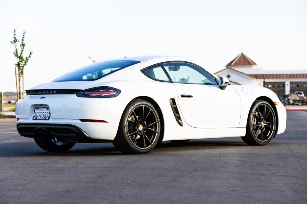 2021 718 Cayman Base photo 2