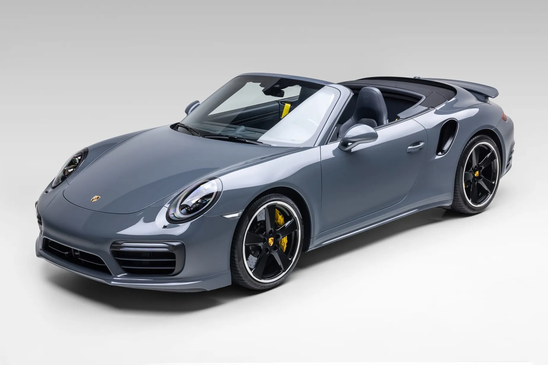 2017 Porsche 911 Turbo S Cabriolet