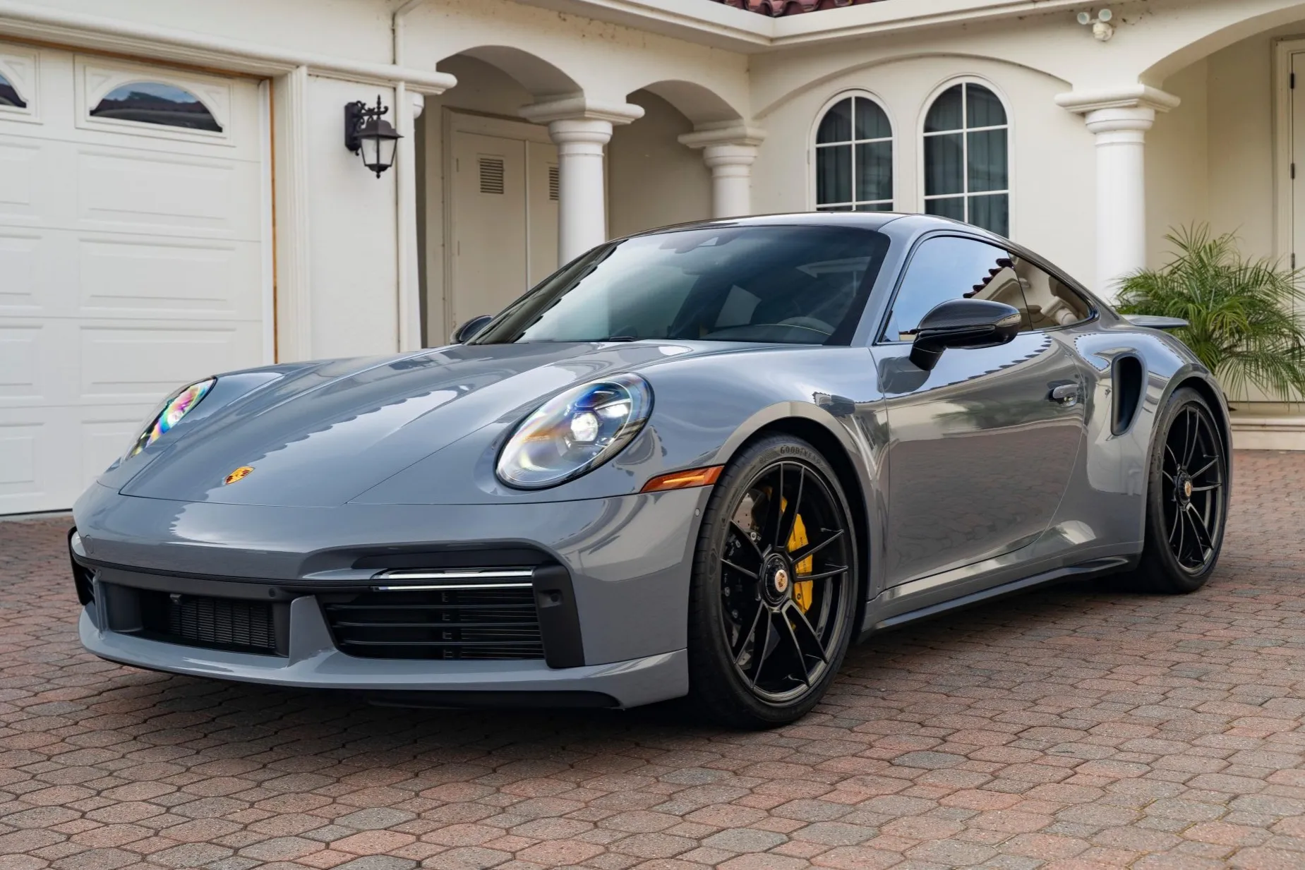 2023 Porsche 911 Turbo