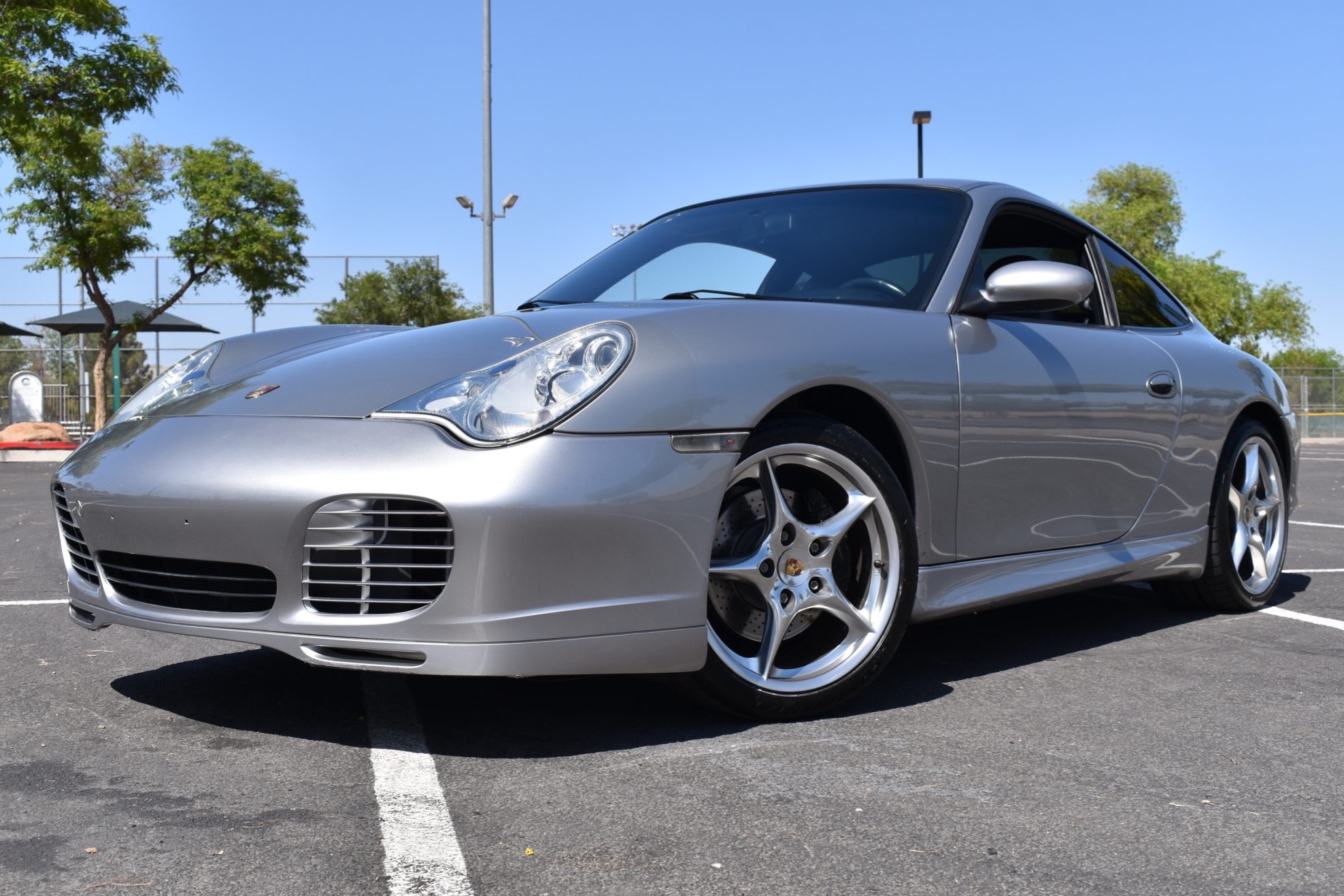 2004 911 Carrera photo 2