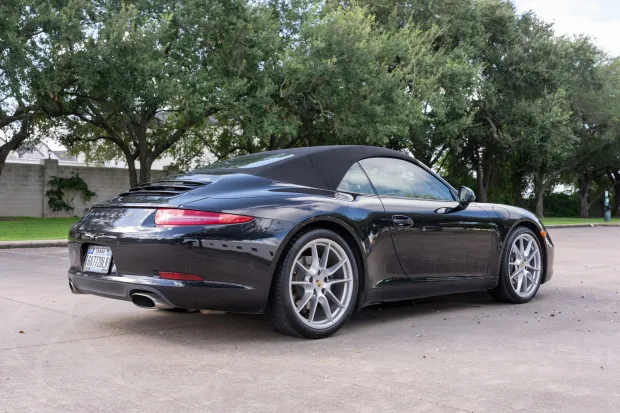 2012 911 Carrera Cabriolet photo 2