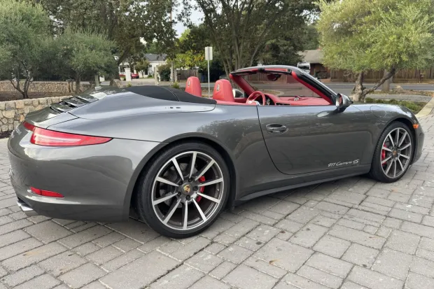 2013 911 Carrera 4S Cabriolet photo 2