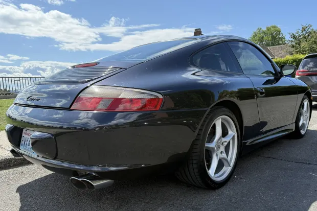 2004 911 Carrera photo 2