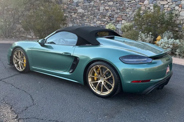 2023 718 Boxster Spyder photo 2