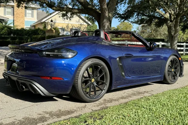 2021 718 Boxster Spyder photo 2