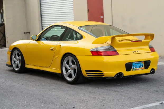 2002 911 GT2 photo 2