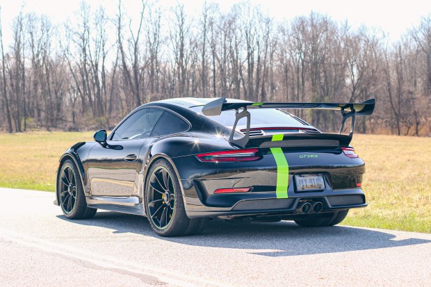 2019 911 GT3 RS photo 2