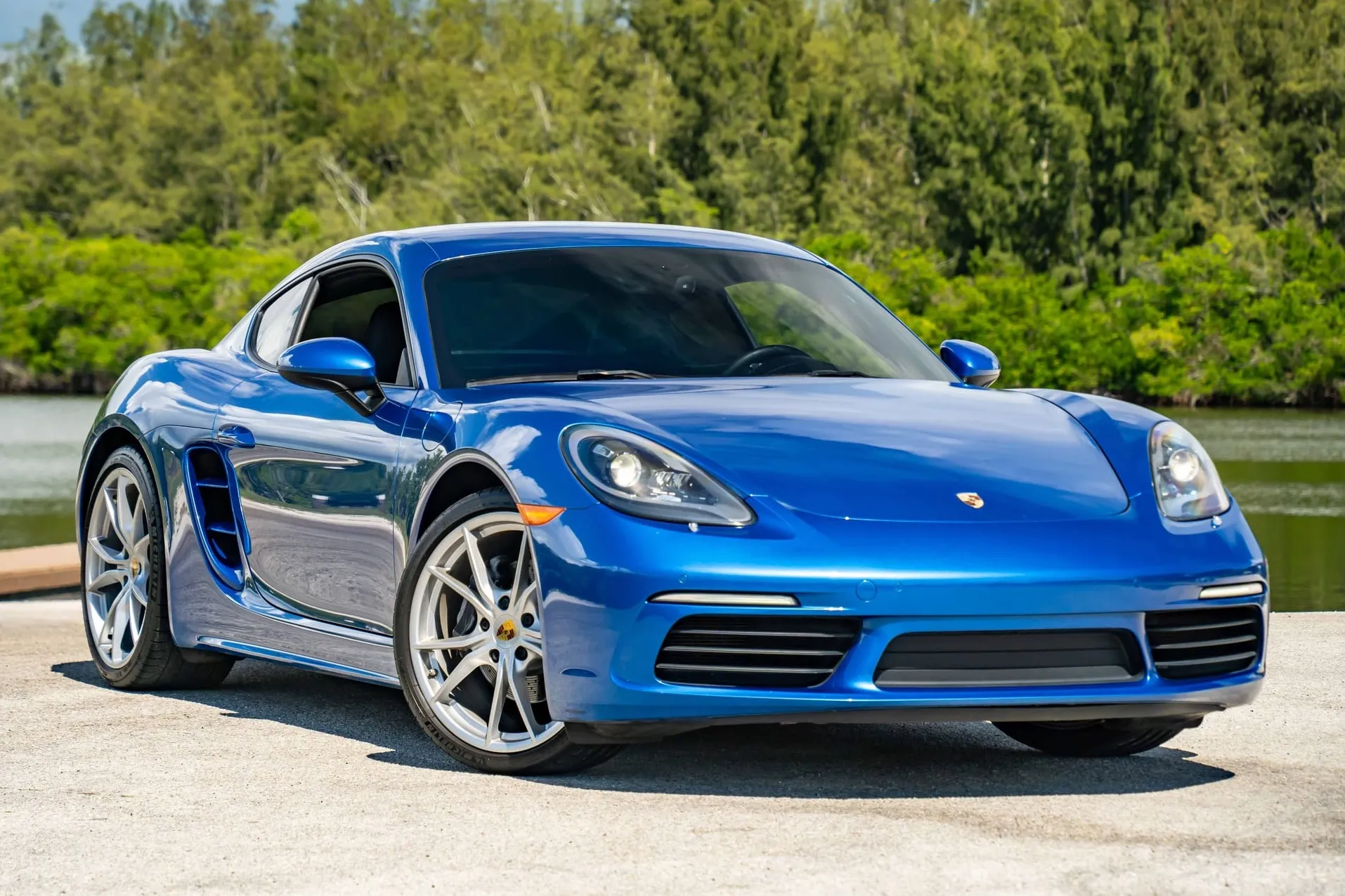 2018 Porsche 718 Cayman Base
