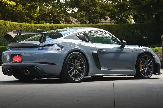 2023 718 Cayman GT4 RS photo 2