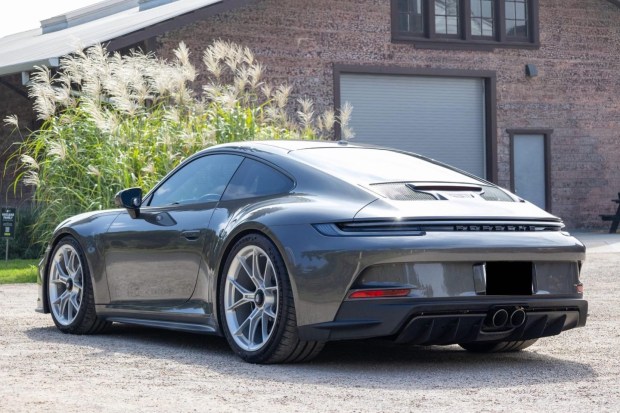 2023 911 GT3 Touring photo 2