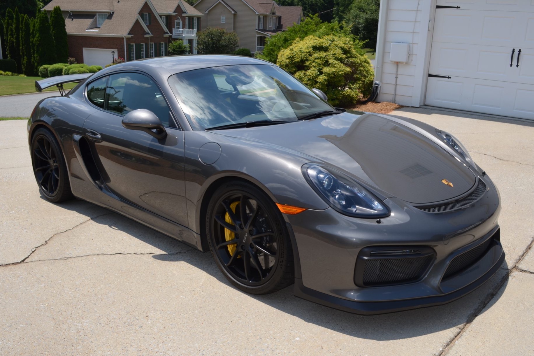 2016 Cayman GT4 photo 2