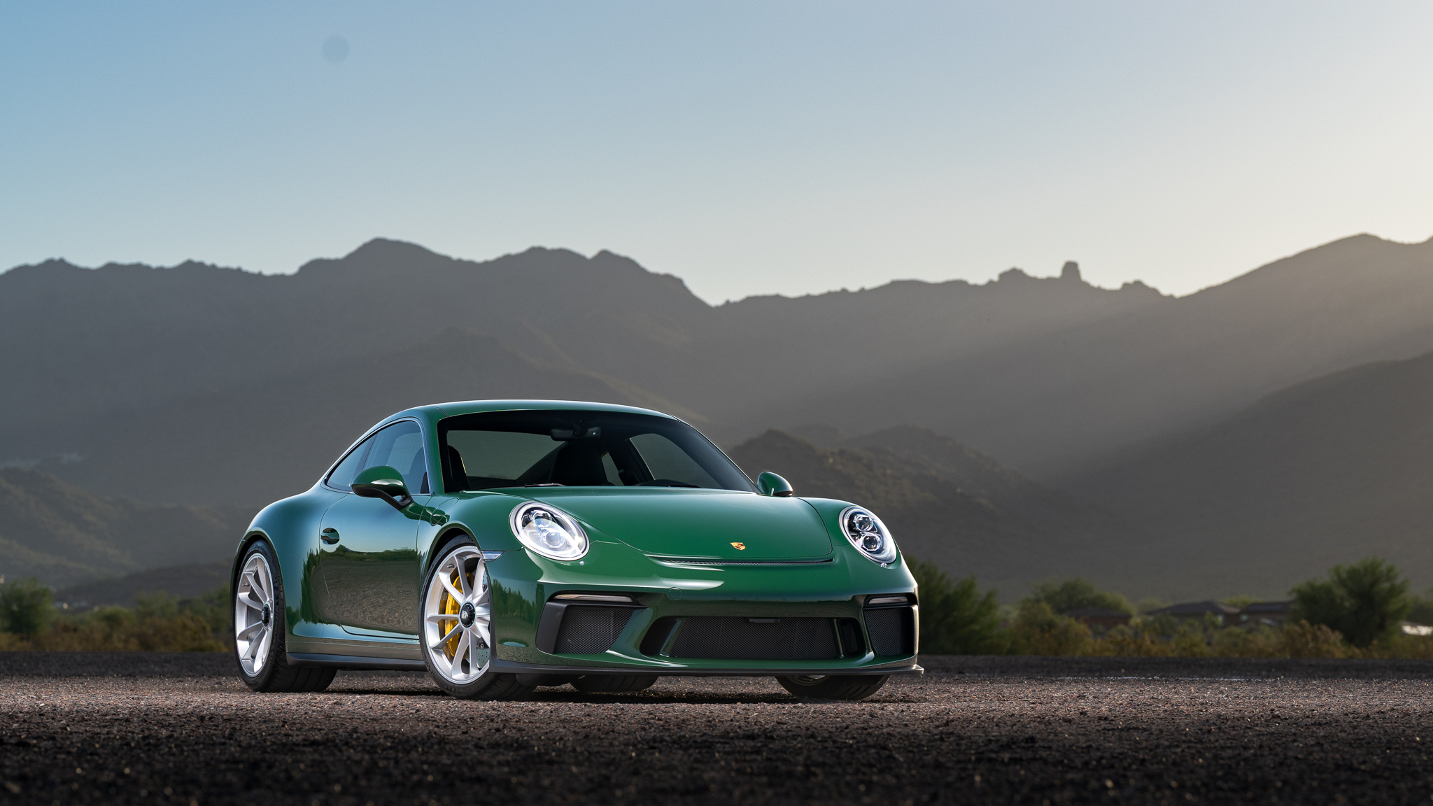2018 911 GT3 Touring photo 2