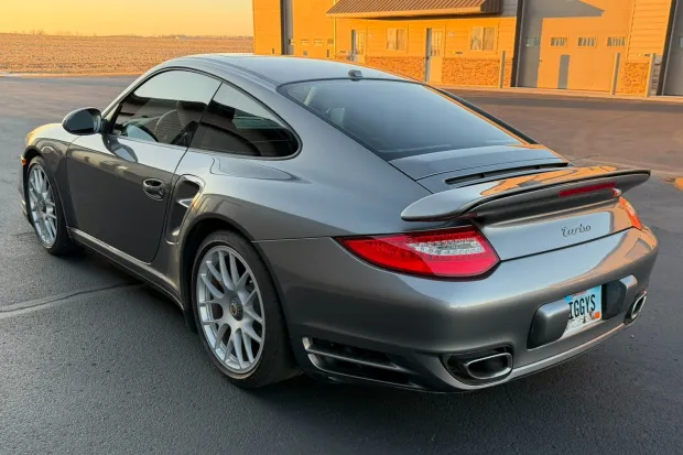 2010 911 Turbo photo 2