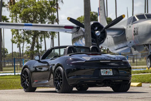 2013 Boxster S photo 2