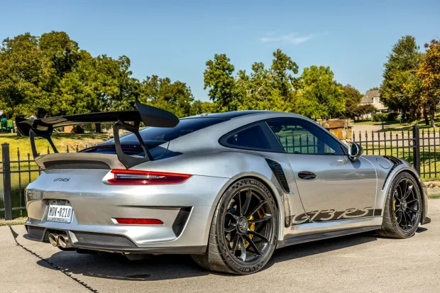 2019 911 GT3 photo 2