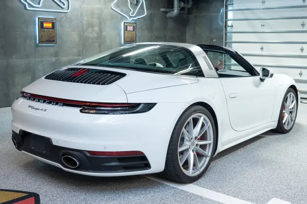 2023 911 Targa 4S photo 2