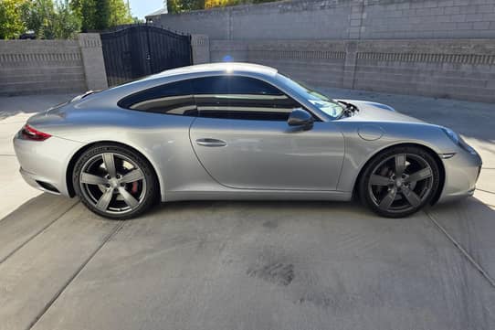 2019 911 Carrera T photo 2