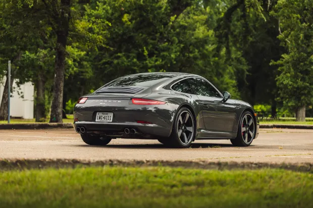 2014 911 50th Anniversary Edition photo 2