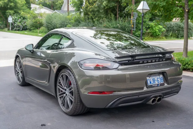 2022 718 Cayman S photo 2