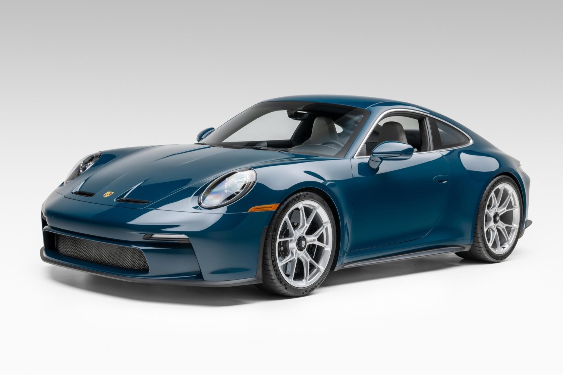 2022 911 GT3 Touring photo 2