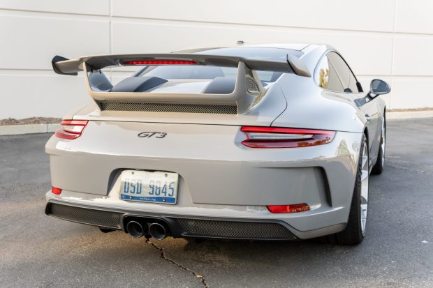 2018 911 GT3 photo 2