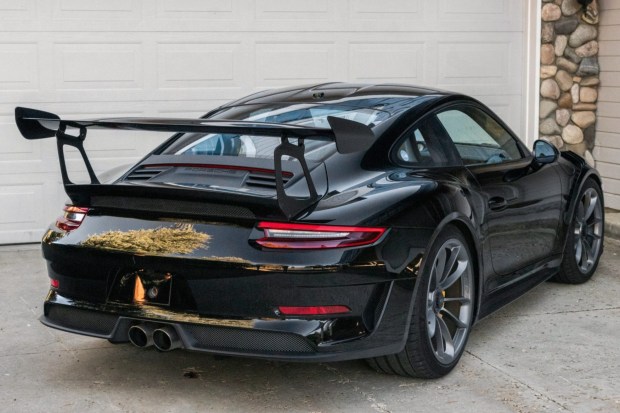 2019 911 GT3 RS photo 2