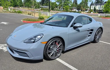 2024 718 Cayman S photo 2