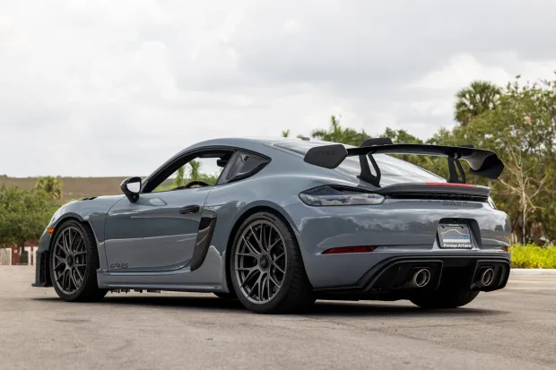 2023 718 Cayman GT4 RS photo 2