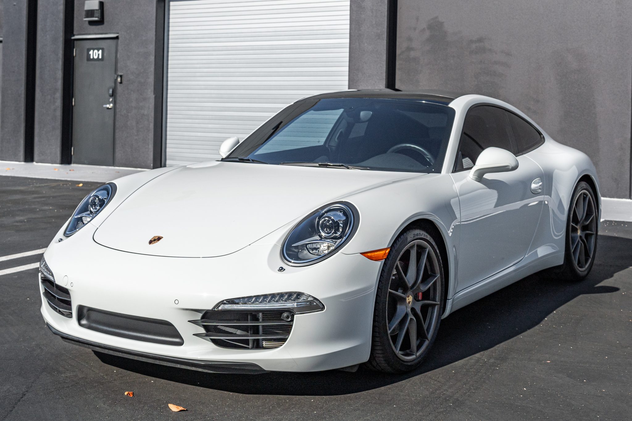 2014 911 Carrera S photo 2